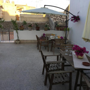 Отель Case Vacanze Le Rose  Ното